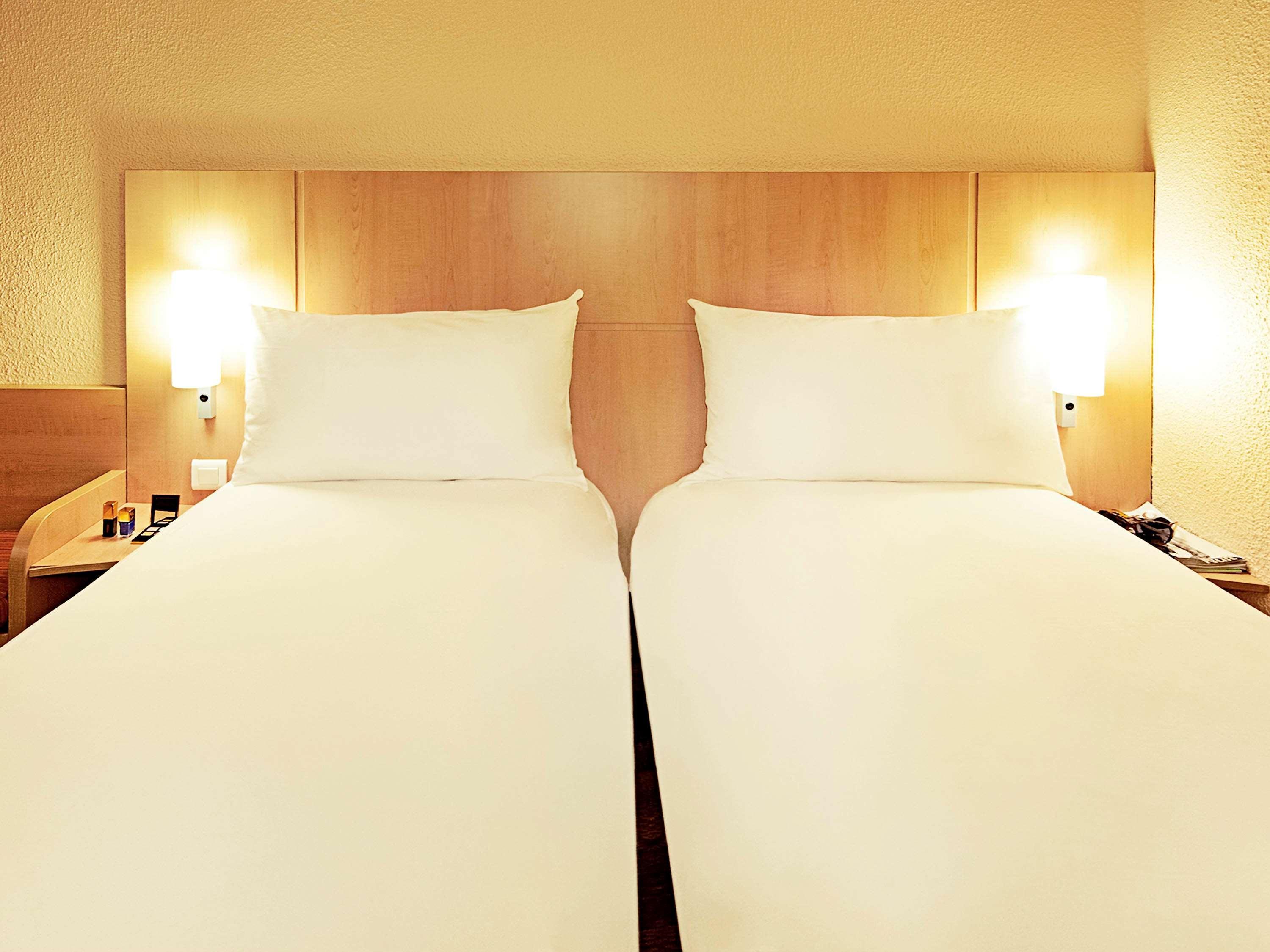 Ibis Brussels Waterloo Hotel Екстериор снимка