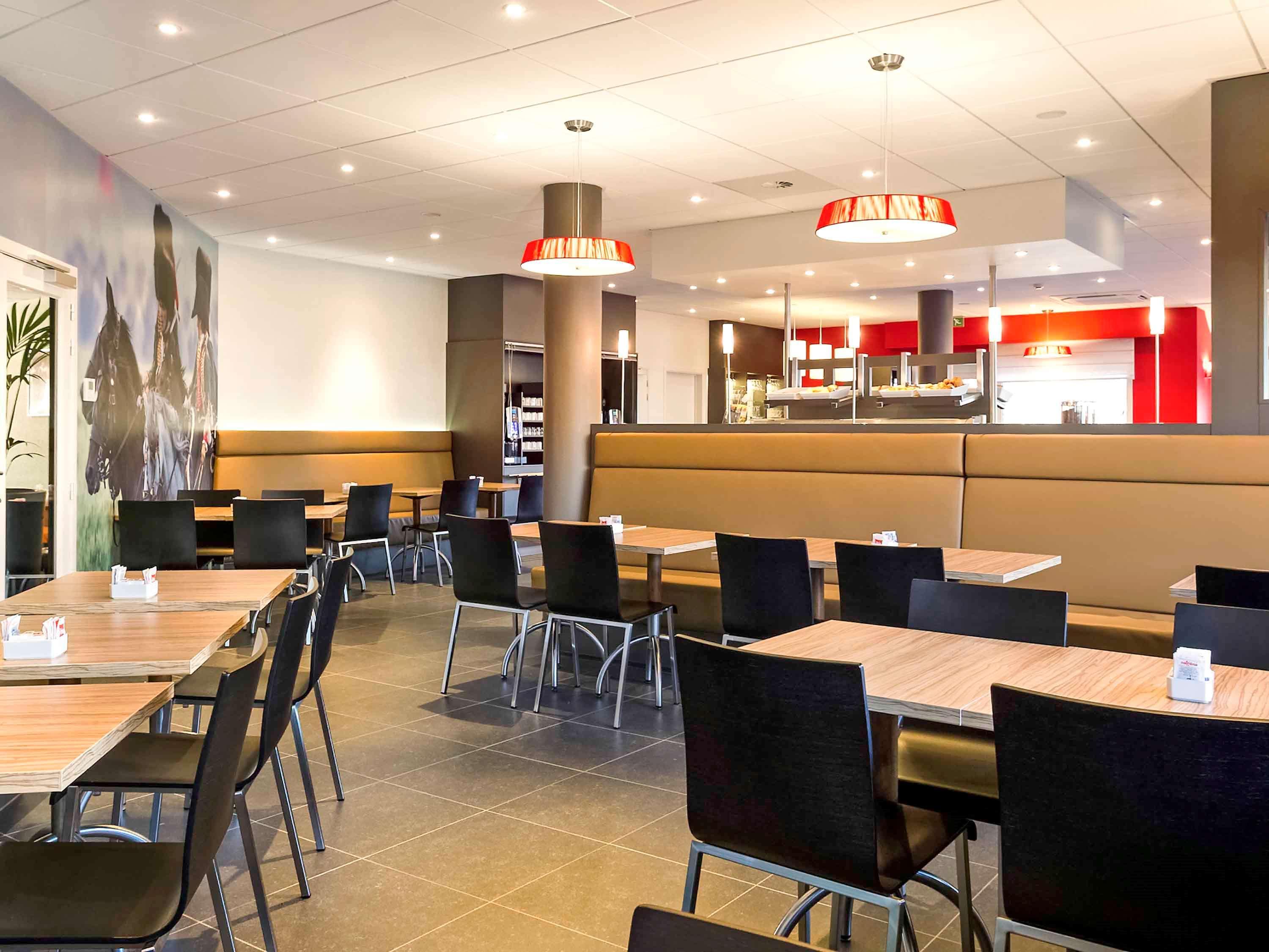 Ibis Brussels Waterloo Hotel Екстериор снимка