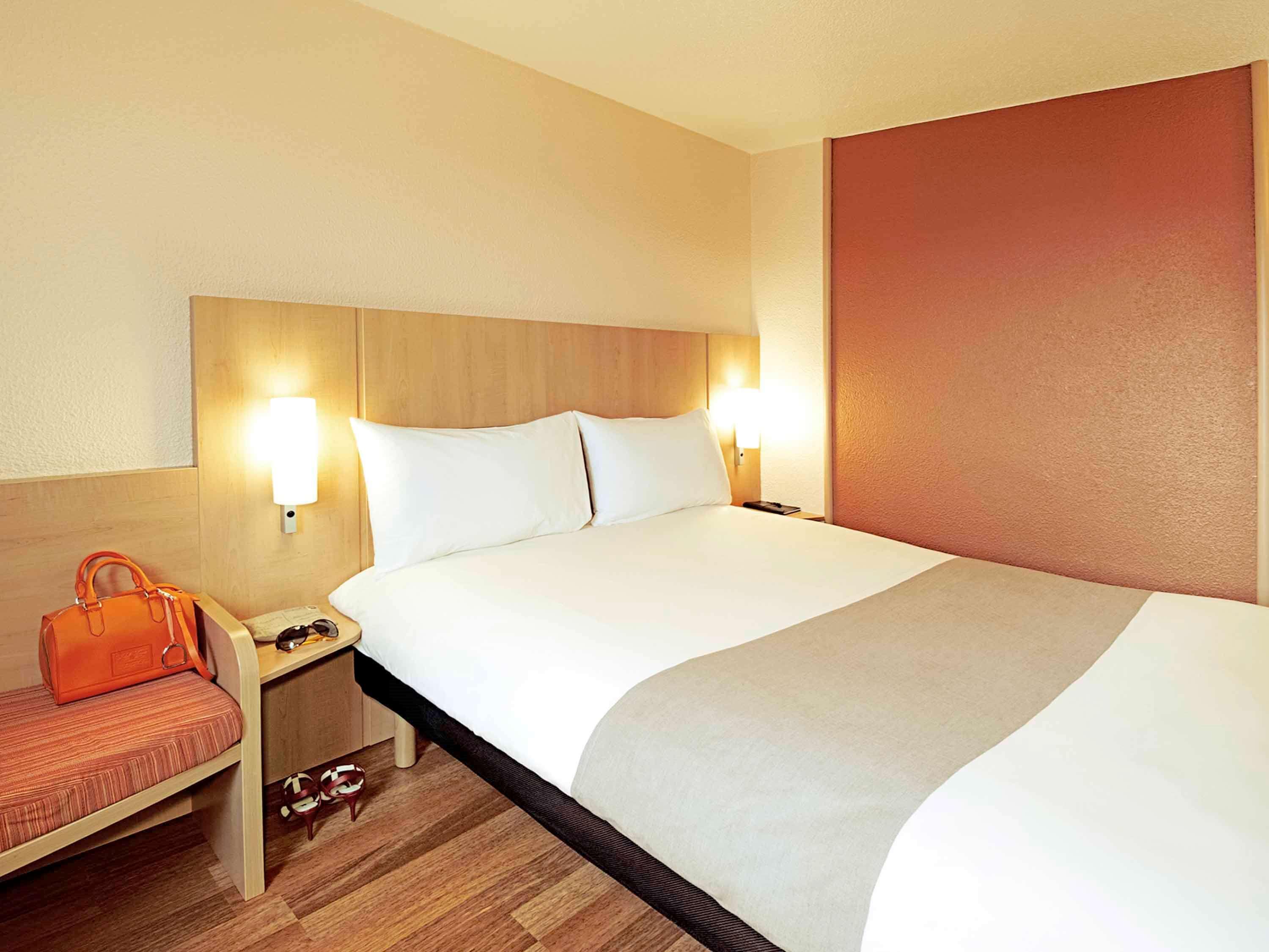 Ibis Brussels Waterloo Hotel Екстериор снимка