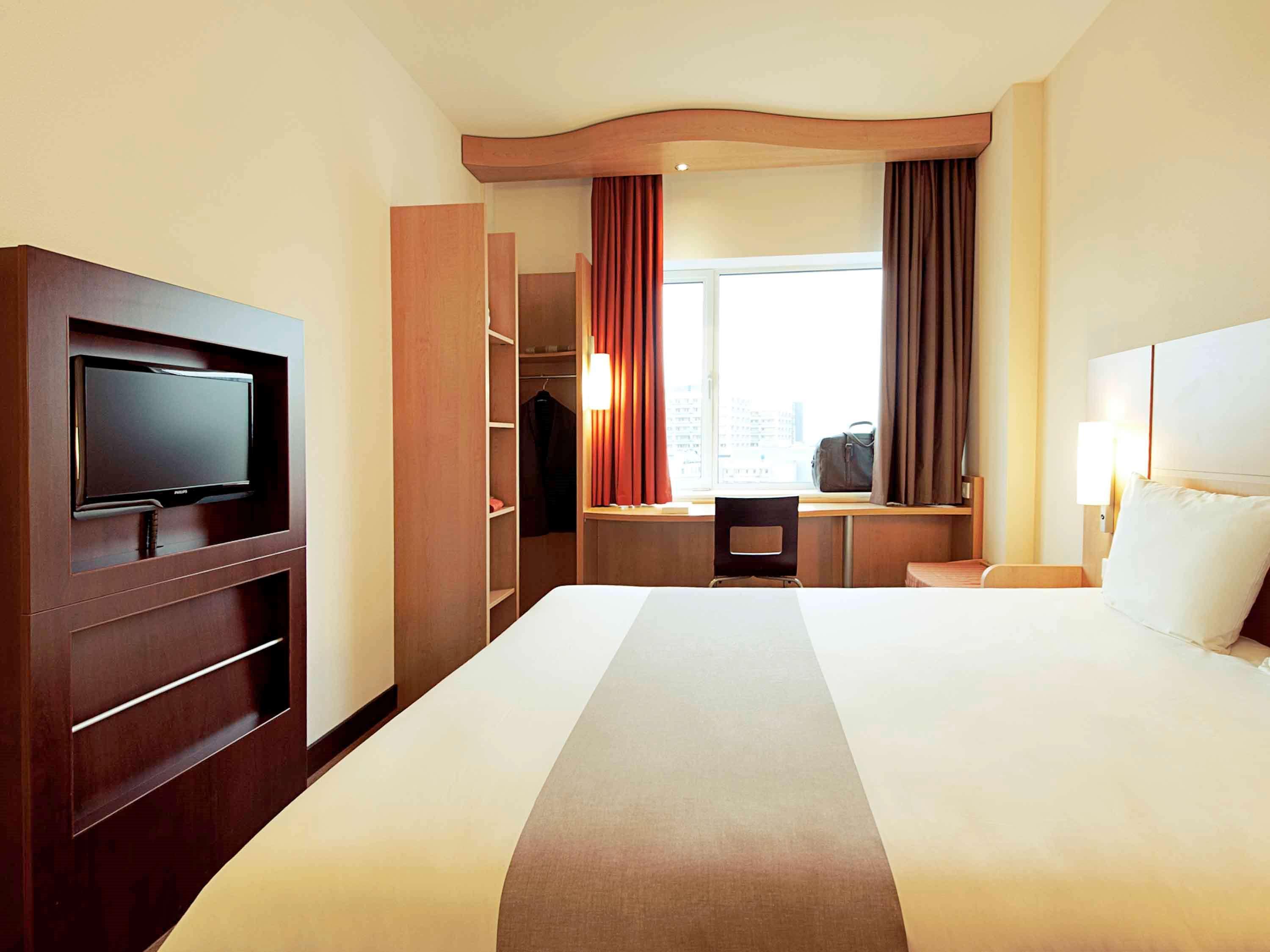 Ibis Brussels Waterloo Hotel Екстериор снимка